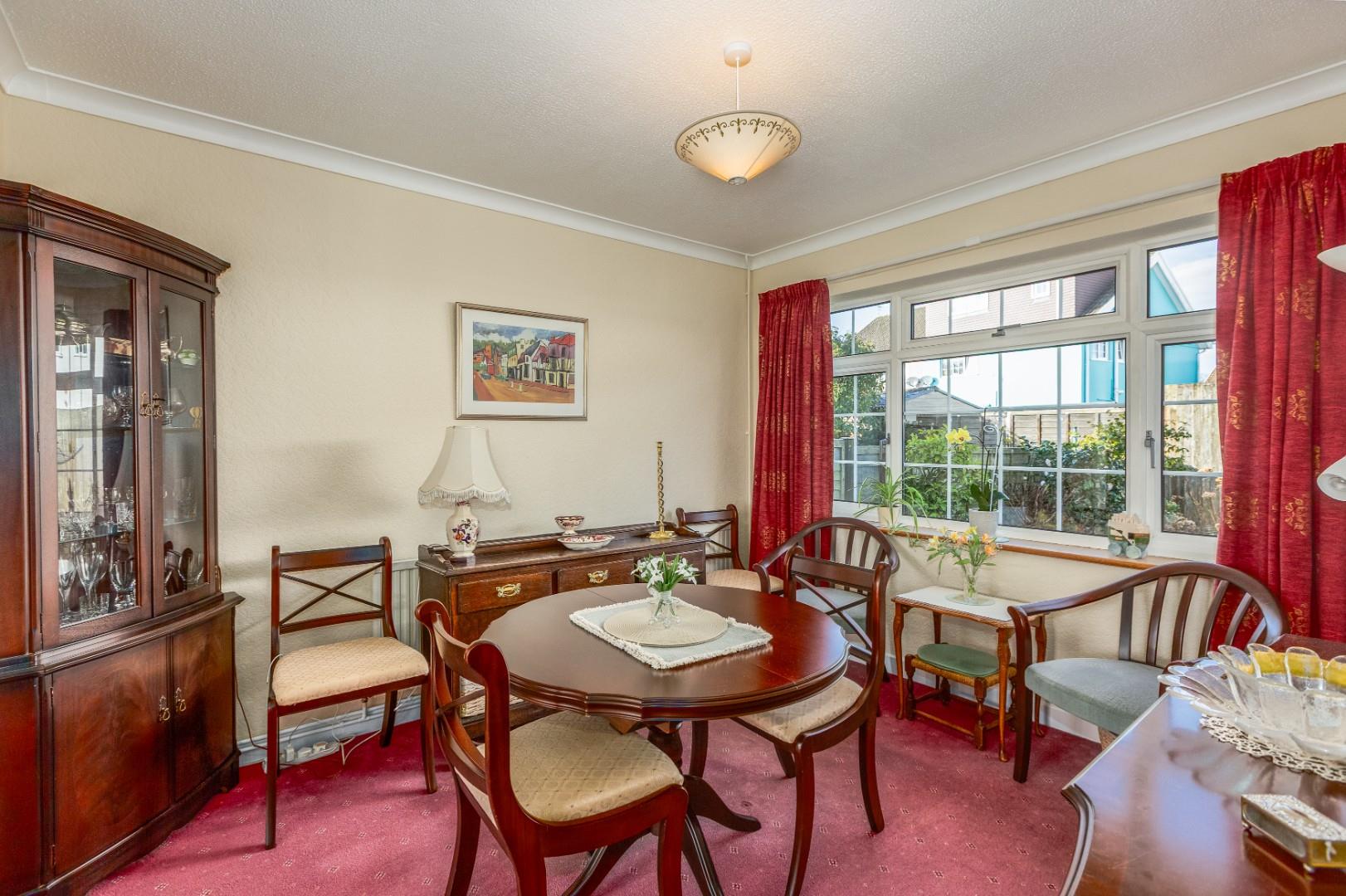 Eastlands Park, Bishopston, Swansea, SA3 3DG